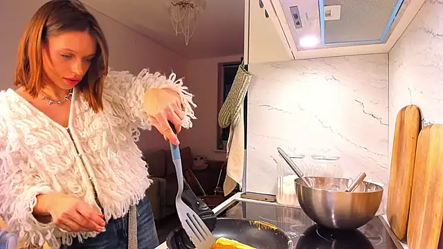 Snapshot of Kossie_ chatting on 02/01/25, 03:39 Kossie  online show from 02/01/25, 03:39