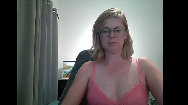 SavannaGirly online show from 02/23/25, 03:08