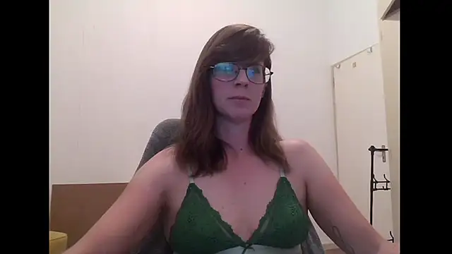 Snapshot of SavannaGirly chatting on 03/06/26, 02:24 SavannaGirly online show from 03/06/26, 02:24