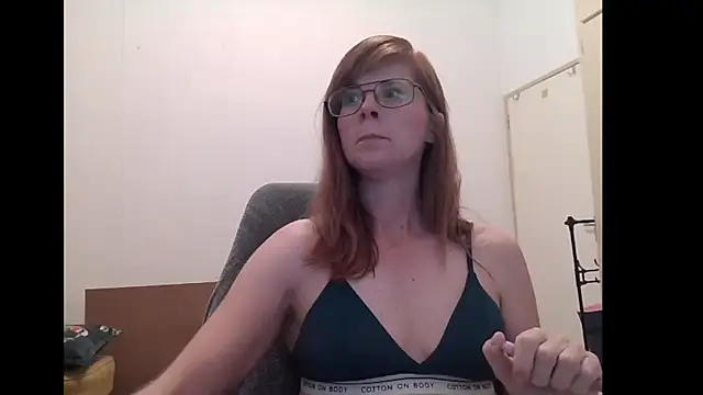 Snapshot of SavannaGirly chatting on 05/21/26, 08:32 SavannaGirly online show from 05/21/26, 08:32