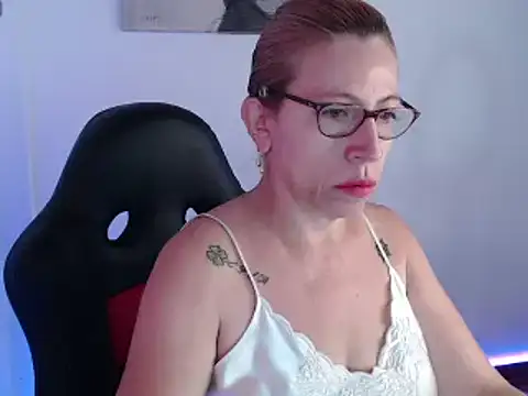 Chayla Ruiz online show from 12/11/24, 12:12