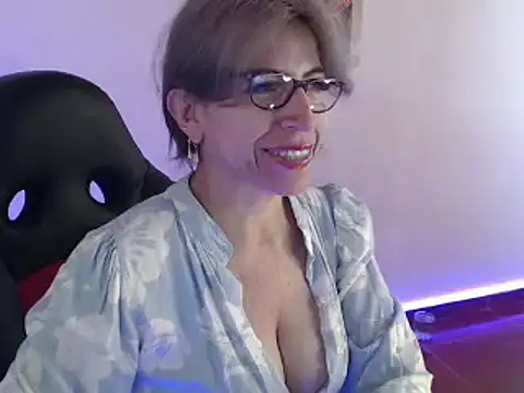 Chayla Ruiz online show from 12/19/24, 12:23