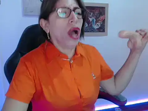 Chayla Ruiz online show from 01/01/25, 01:37