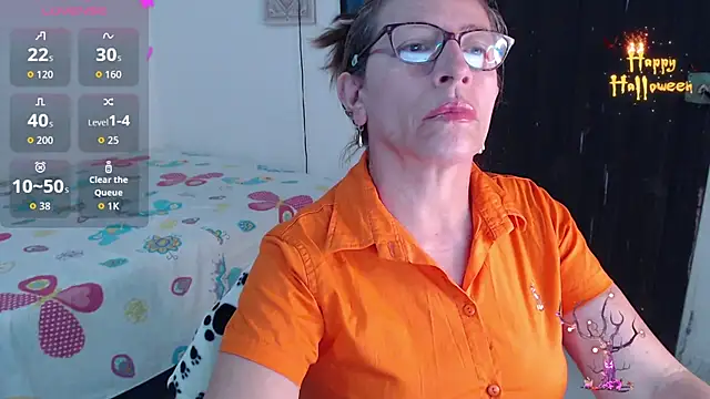 Chayla Ruiz online show from 10/10/25, 09:14