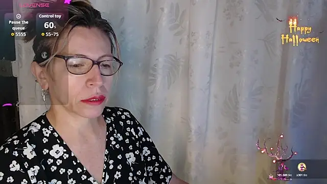 Snapshot of Chayla_Ruiz chatting on 11/20/25, 09:53 Chayla Ruiz online show from 11/20/25, 09:53