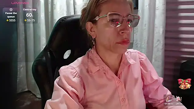 Chayla Ruiz online show from 02/03/26, 12:21