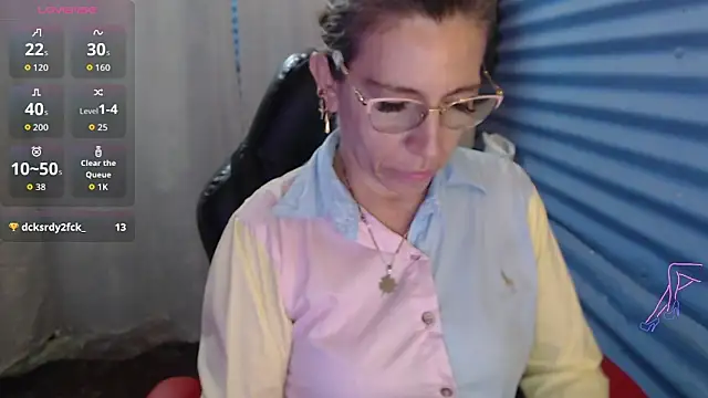 Chayla Ruiz online show from 06/12/26, 10:58