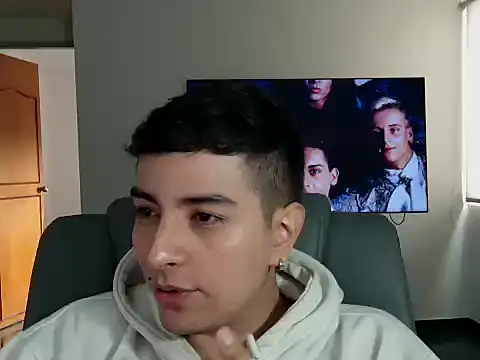 Snapshot of Jhoan_saenz chatting on 10/04/25, 06:28 Jhoan saenz online show from 10/04/25, 06:28