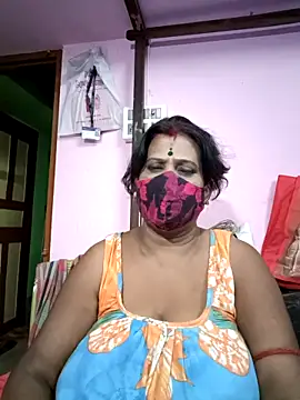 parioo7 online show from 10/22/25, 04:40