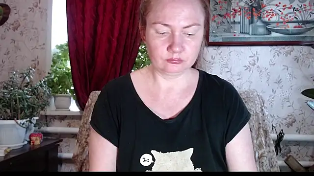 EmilyDoth online show from 05/06/26, 08:19