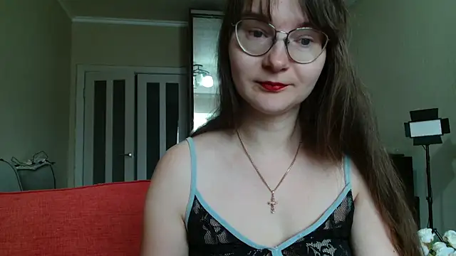KiraGoldens online show from 05/29/26, 06:11