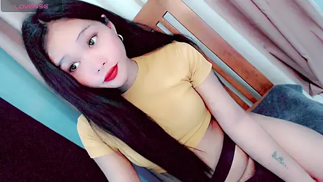 amomentoflust69 online show from 06/13/26, 10:35