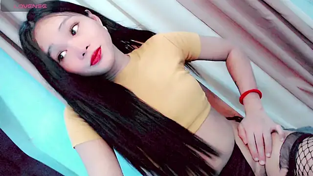 amomentoflust69 online show from 06/14/26, 11:12