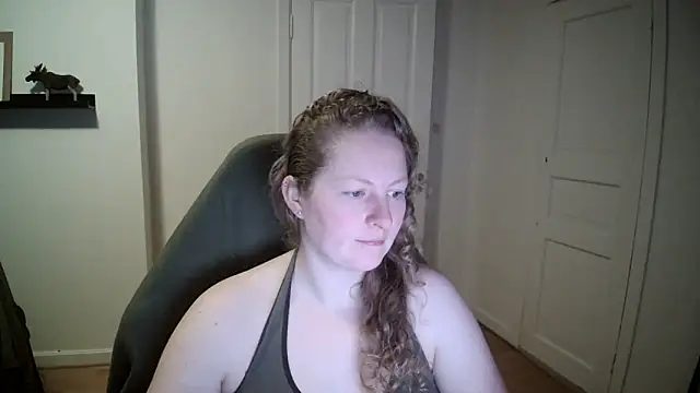 Snapshot of Girlnina-1995 chatting on 12/02/24, 08:41 Girlnina-1995 online show from 12/02/24, 08:41