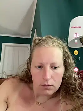 Girlnina-1995 online show from 06/08/26, 02:17