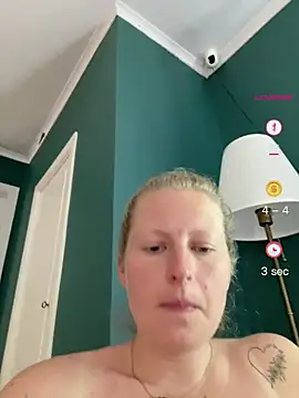 Girlnina-1995 online show from 06/11/26, 02:15