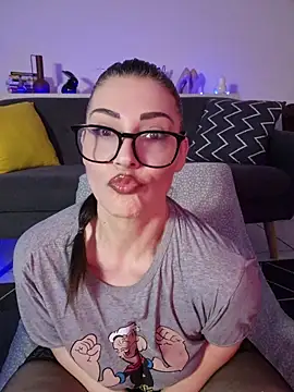 AryaSummersReal online show from 07/05/26, 07:15
