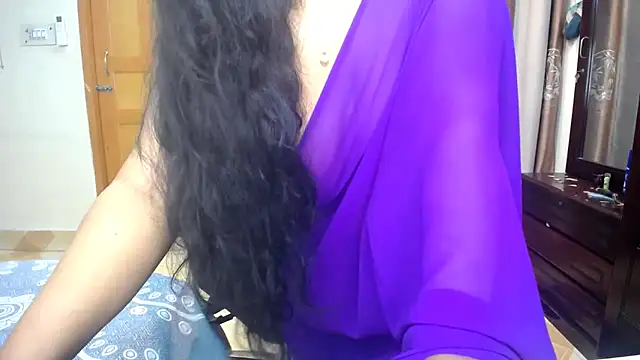 Snapshot of lady_maeda_ chatting on 09/12/25, 06:52 lady maeda online show from 09/12/25, 06:52