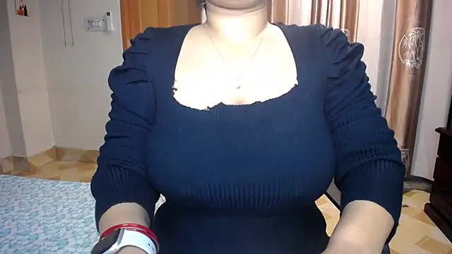 Snapshot of lady_maeda_ chatting on 10/10/25, 05:23 lady maeda online show from 10/10/25, 05:23