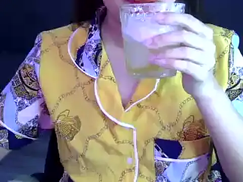 Bee 2k online show from 11/04/25, 04:44