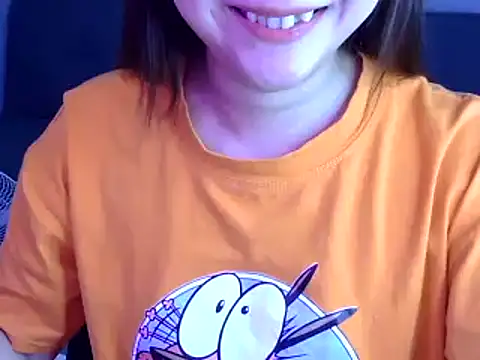 Bee 2k online show from 11/24/25, 04:56