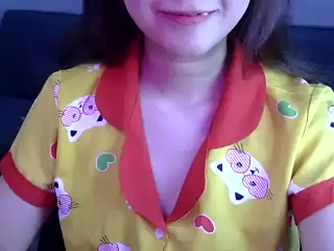 Bee 2k online show from 05/06/26, 04:19
