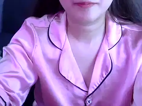 Bee 2k online show from 05/11/26, 04:18