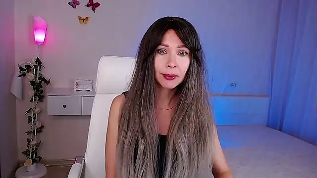 Snapshot of wendifoste chatting on 11/20/25, 06:07 wendifoste online show from 11/20/25, 06:07