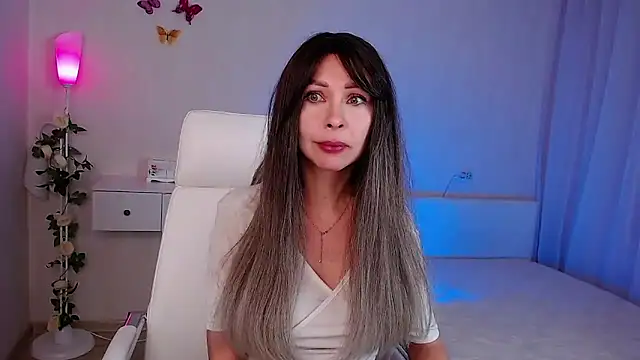 Snapshot of wendifoste chatting on 12/17/25, 06:47 wendifoste online show from 12/17/25, 06:47