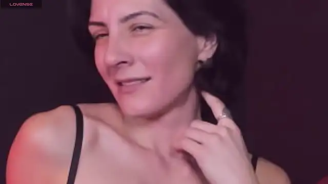 Snapshot of LorenDaze chatting on 12/04/24, 05:11 LorenDaze online show from 12/04/24, 05:11