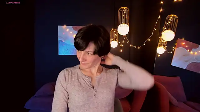 Snapshot of LorenDaze chatting on 01/15/25, 02:02 LorenDaze online show from 01/15/25, 02:02