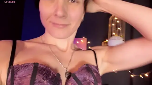 Snapshot of LorenDaze chatting on 02/04/25, 05:12 LorenDaze online show from 02/04/25, 05:12