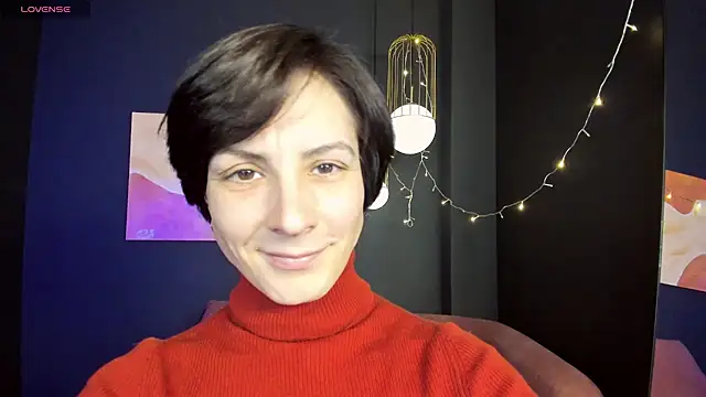 Snapshot of LorenDaze chatting on 02/18/25, 02:16 LorenDaze online show from 02/18/25, 02:16