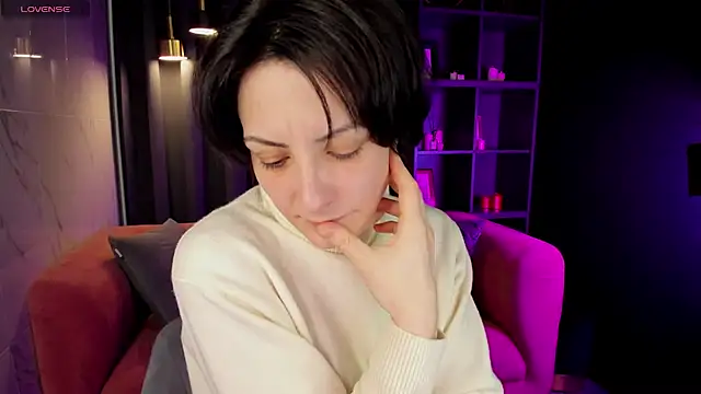 Snapshot of LorenDaze chatting on 03/07/25, 02:01 LorenDaze online show from 03/07/25, 02:01