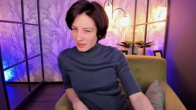 Snapshot of LorenDaze chatting on 03/15/25, 06:03 LorenDaze online show from 03/15/25, 06:03