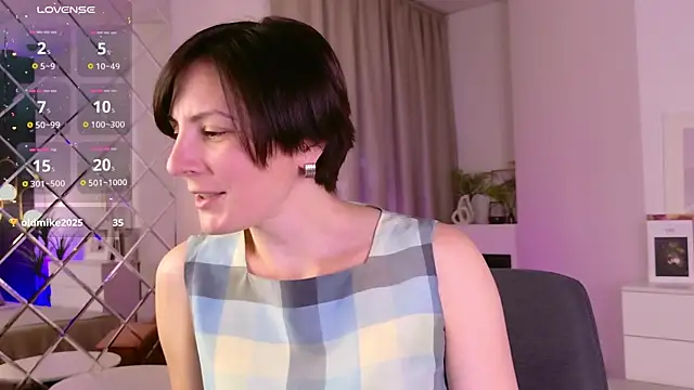 LorenDaze online show from 07/28/26, 02:13