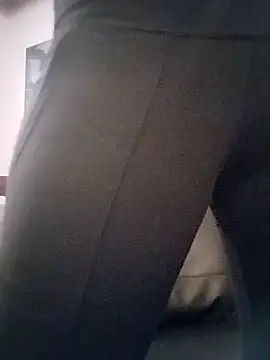 eatmeplease44 online show from 09/15/25, 09:42