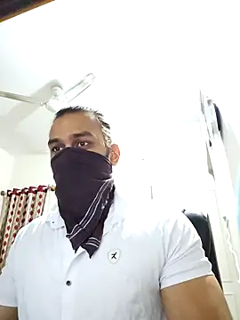 Snapshot of kaizercool1 chatting on 01/20/25, 04:32 kaizercool1 online show from 01/20/25, 04:32