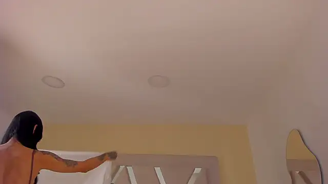 malejabenzz online show from 10/20/25, 07:36