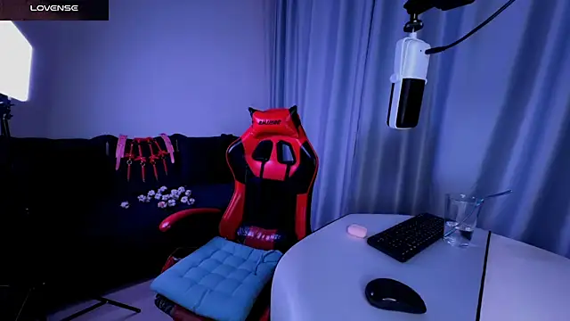 DivineBite online show from 03/06/25, 07:21