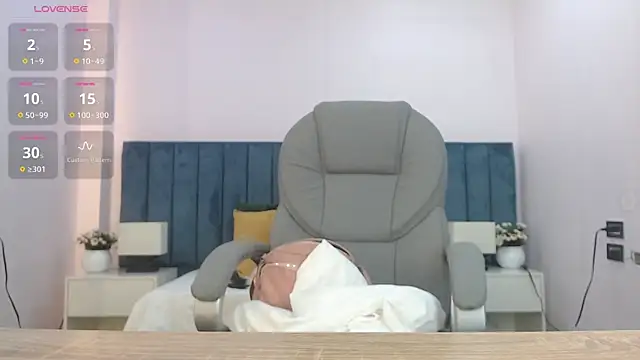 kimara lion online show from 11/12/25, 03:07