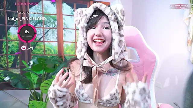 Pinkie Princes online show from 09/18/25, 01:40