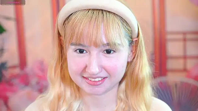 Snapshot of Pinkie_Princes chatting on 11/20/25, 02:45 Pinkie Princes online show from 11/20/25, 02:45