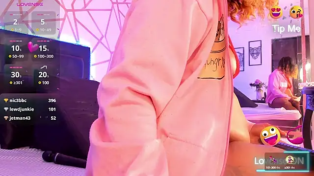 EmilyyRosee  online show from 02/10/25, 03:35