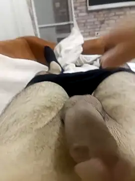 Snapshot of IZDIRAPVEREN chatting on 12/09/24, 04:58 IZDIRAPVEREN online show from 12/09/24, 04:58