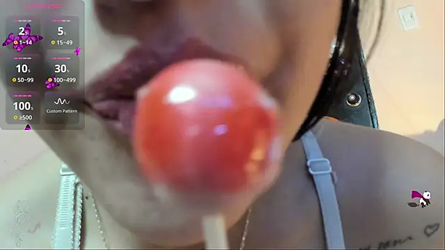 candymills1 online show from 10/29/25, 03:47