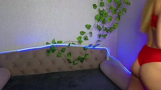 ParadisePleasure  online show from 12/20/24, 01:47