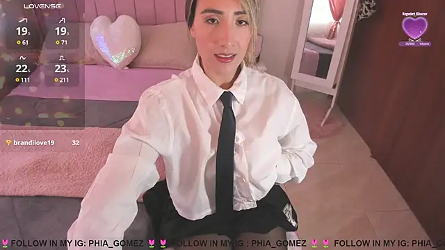 whitneyhot online show from 12/31/24, 12:25