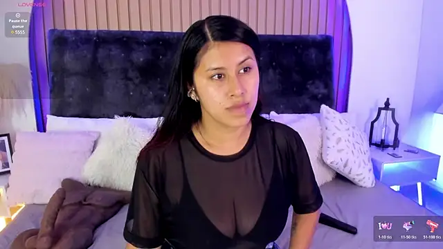 Snapshot of Karlagonzales_ chatting on 07/29/26, 07:01 Karlagonzales online show from 07/29/26, 07:01