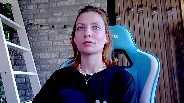 karo123421 online show from 03/03/25, 02:26
